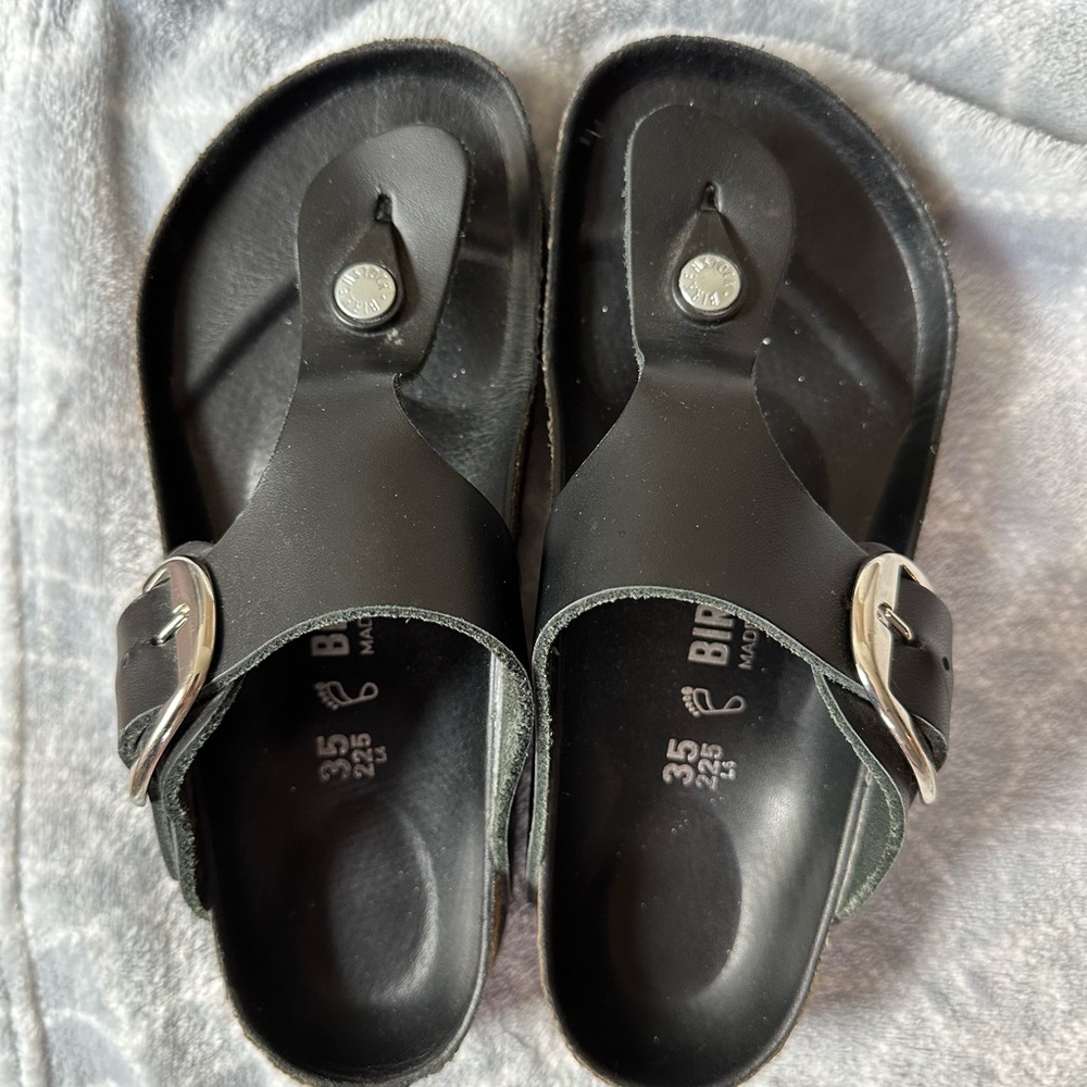Birkenstock Gizeh Big Buckle Gently Worn Size 35